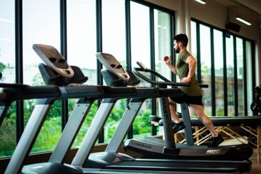 Smart Gyms and Connected Equipment