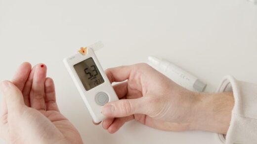 Dyslipidemia: Causes, Symptoms, Diagnosis, and Treatment