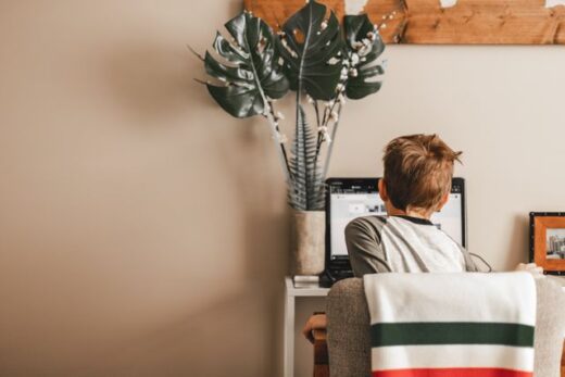 Healthy Screen-Time Habits for Students